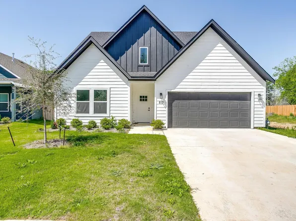 813 Stamps Ave, Fort Worth, TX 76114