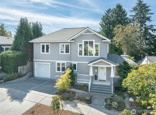 4115 SW Kenyon St, Seattle, WA 98136