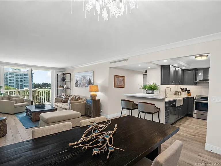 125 Ocean Ave #506 — Photo 6