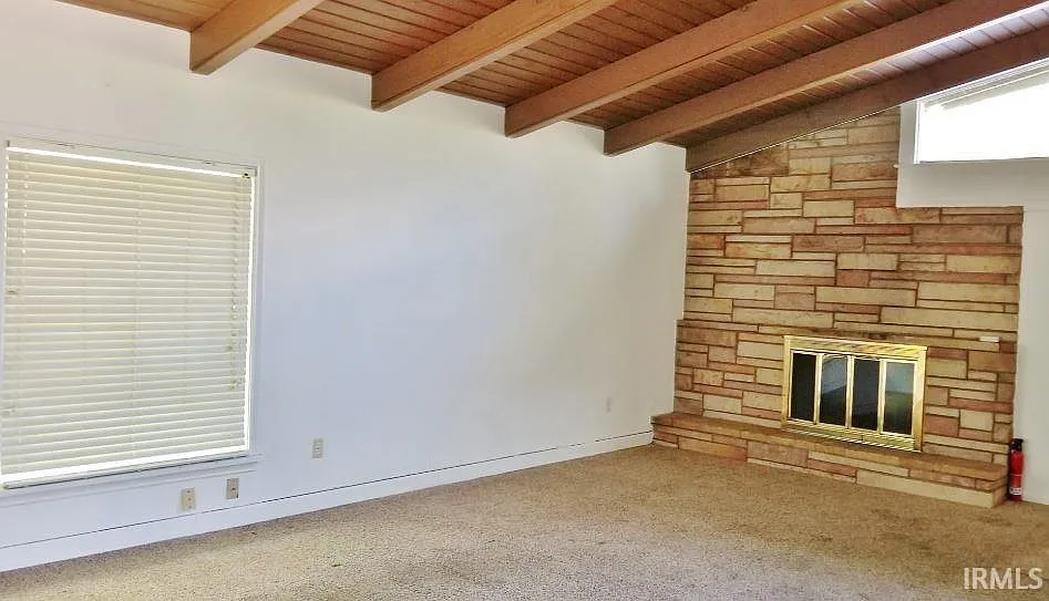 3 bed, 2.0 bath, 2041 sqft, $2,175 — Photo 3