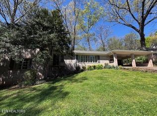 624 Pinecrest Dr, Athens, TN 37303