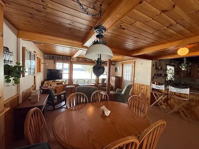 9 Lakeside Rd — Photo 7