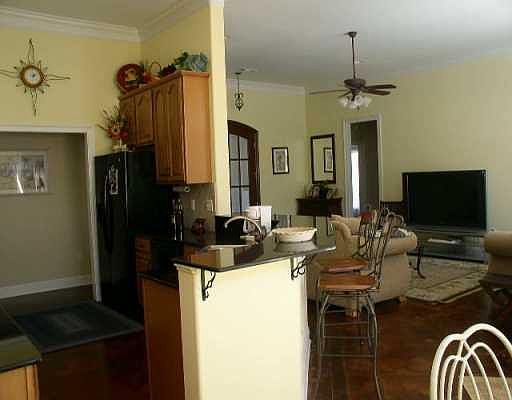 5th image of 504 Scenic River Cove Rd