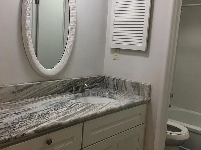 4355 Maryland Ave #320 — Photo 3