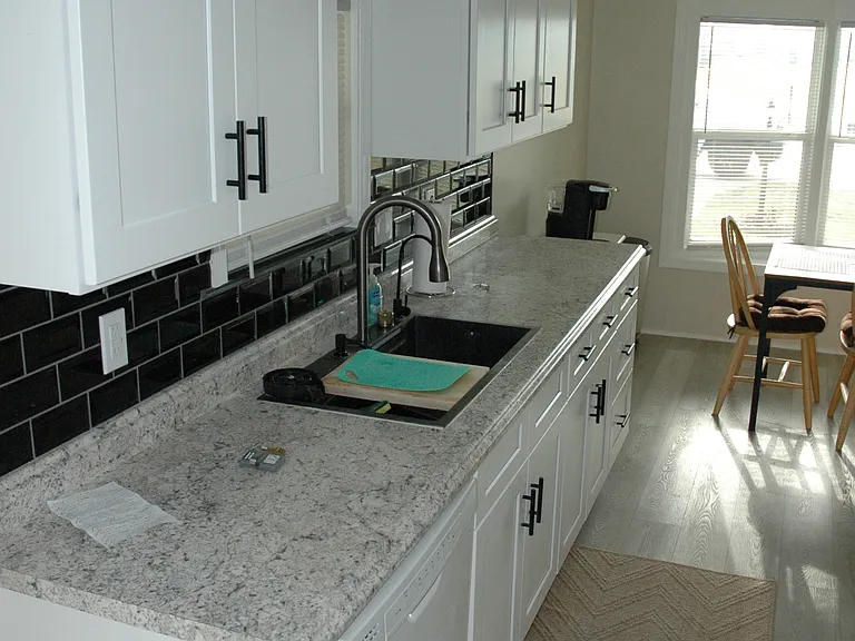 23 Kinsmen Dr — Photo 3