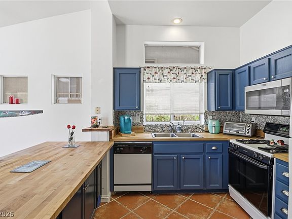 5th image of 10525 Cogswell Ave