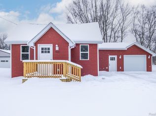 5074 Way St, Burton, MI 48509