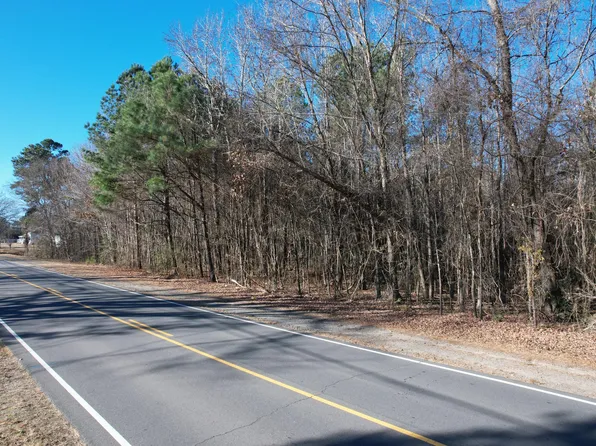 Deep River Rd, Sanford, NC 27330