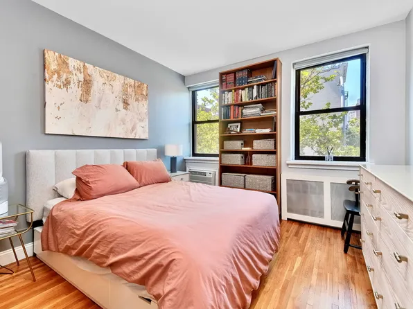 72 Macdougal Street image 4 of 9