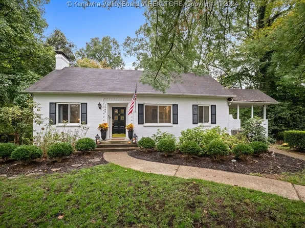 1545 Loudon Heights Rd, Charleston, WV 25314