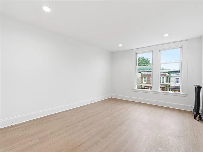 39 Winfield Ave #2 — Photo 16