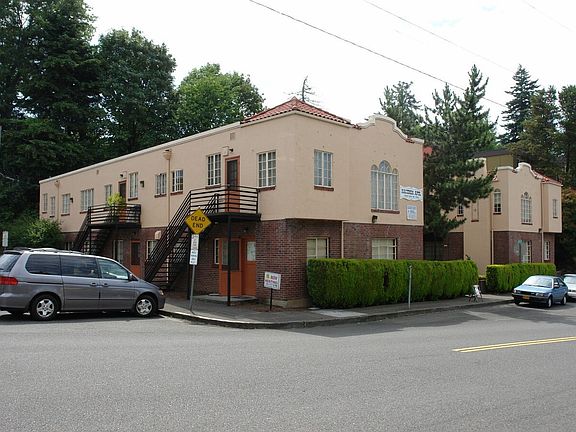 3rd image of 1320-1344 NE 68th Ave #1340