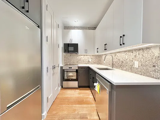 Rented by Doorway NYC, LLC | media 23