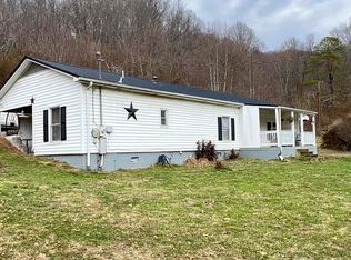 3871 Roundtop Cir, Saltville, VA 24370