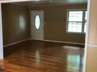 130 Robinson Dr, Carrollton, GA 30117