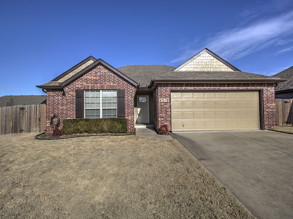 1st image of 4319 N 33rd Ct