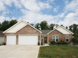 1015 Roosevelt Dr, Wentzville, MO 63385