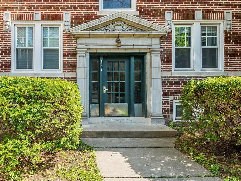 6331 Southwood Ave #3W — Photo 17