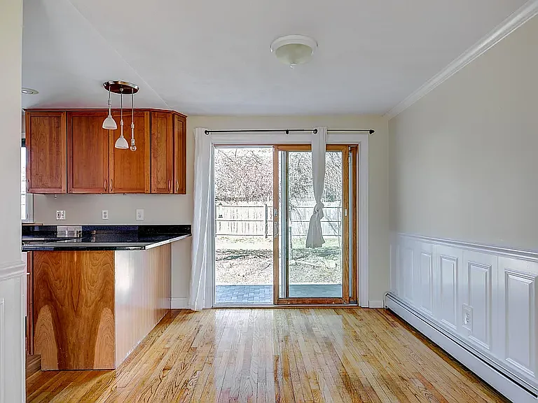76 Norseman Dr — Photo 10