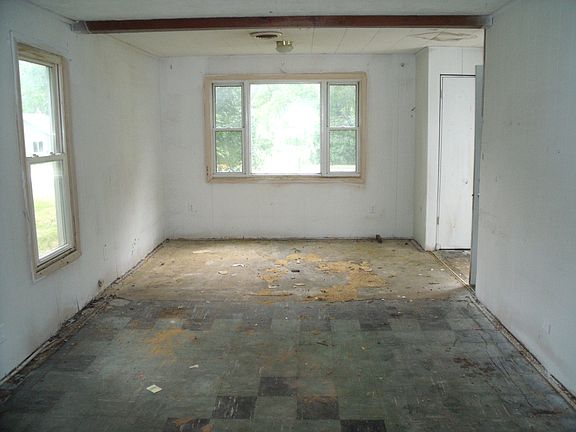 4th image of 7033 W Ml Ave