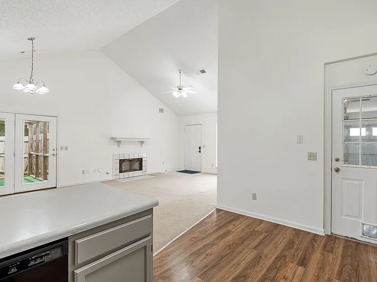 2445 Meadowlark Ln — Photo 14