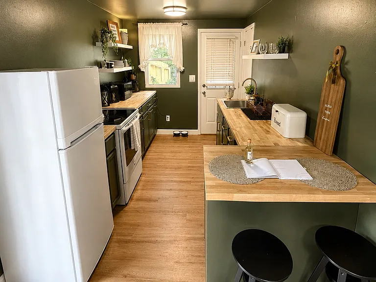 5447 Alpine Ln — Photo 4