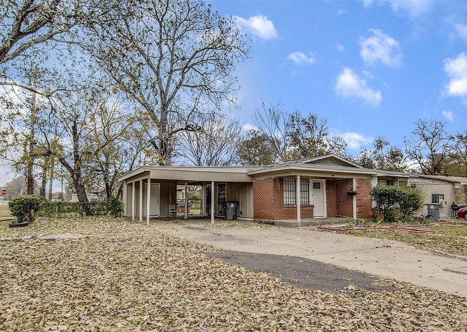1st image of 106 Palm Oak Dr