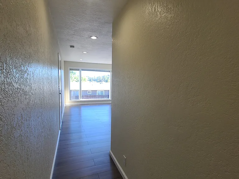 1830 Richardson St #1 — Photo 17