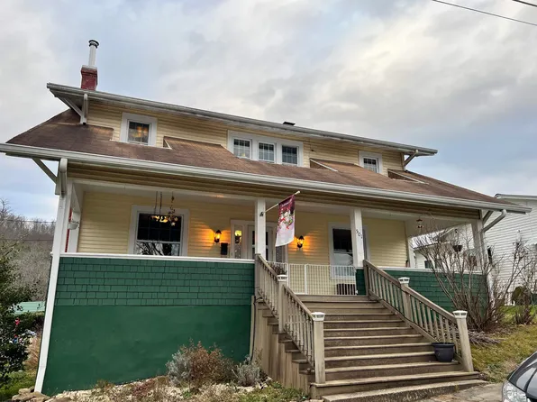 501 N 3rd St, Sutton, WV 26601