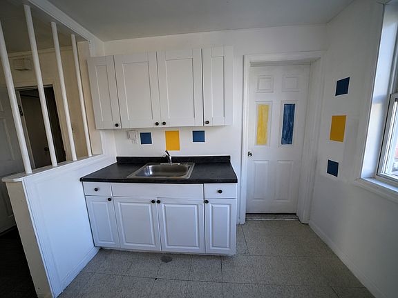 3rd image of 60-37 60th St Floor 2