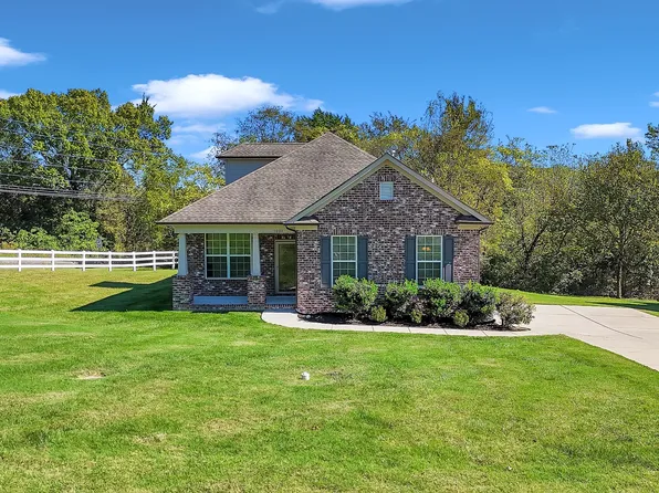 1001 Blair Oaks Ct, La Vergne, TN 37086