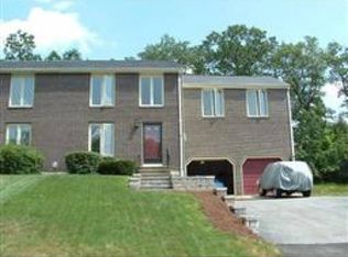5 Poplar Rd, Chelmsford, MA 01863