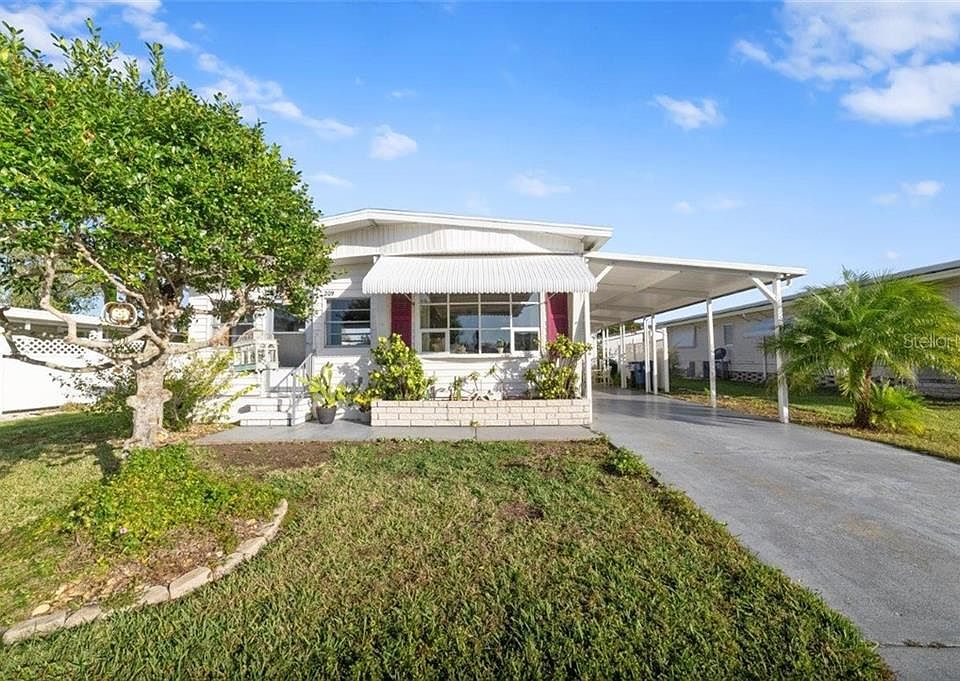 1st image of 209 50th Avenue Dr E
