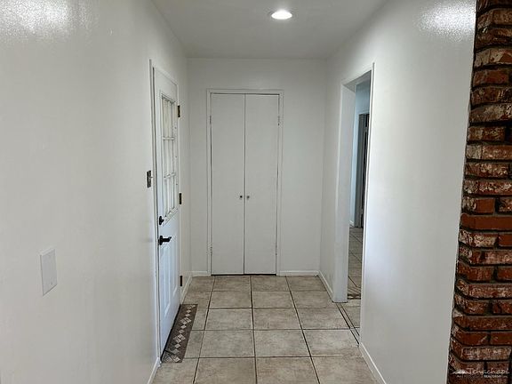 5th image of 20398 Mountain View Dr