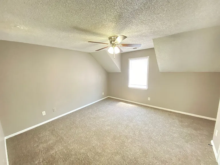 5109 Wyndance Dr — Photo 8