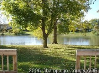 411 Clearwater Dr, Champaign, IL