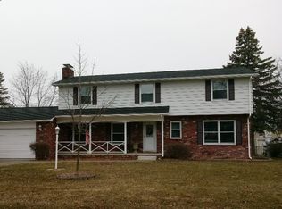 707 Frost Dr, Bay City, MI 48706