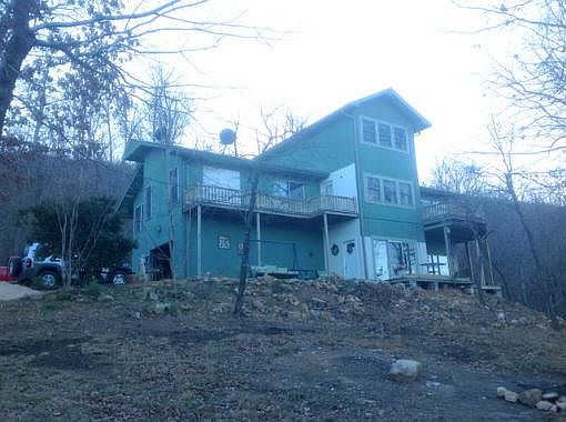 2nd image of 158 Pinewood Ln
