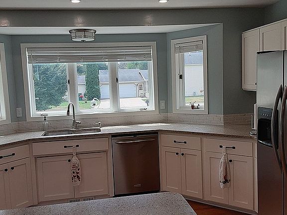 3rd image of 402 3rd St N