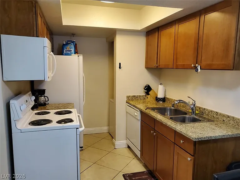 4200 S Valley View Blvd #1052 — Photo 27