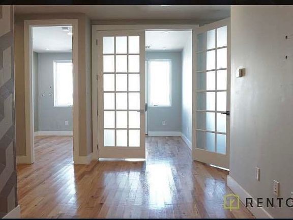 2nd image of 679 Grand St #4J