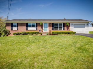 1128 Brockway Dr, Kingsport, TN 37663