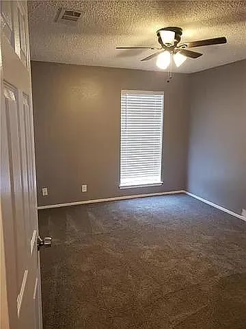 2 bed, 1.5 bath, 1100 sqft, $1,500 — Photo 4