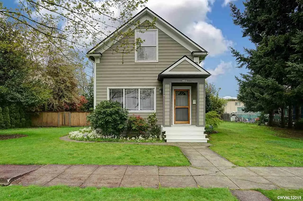 493 19th St NE photo 1