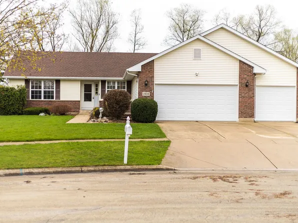 1404 Willow Ln, Harvard, IL 60033