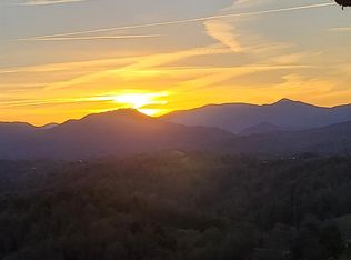 310 Sunset Mountain Rd, Bakersville, NC 28705