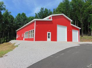304 Rattlesnake Rdg, Pikeville, TN 37367