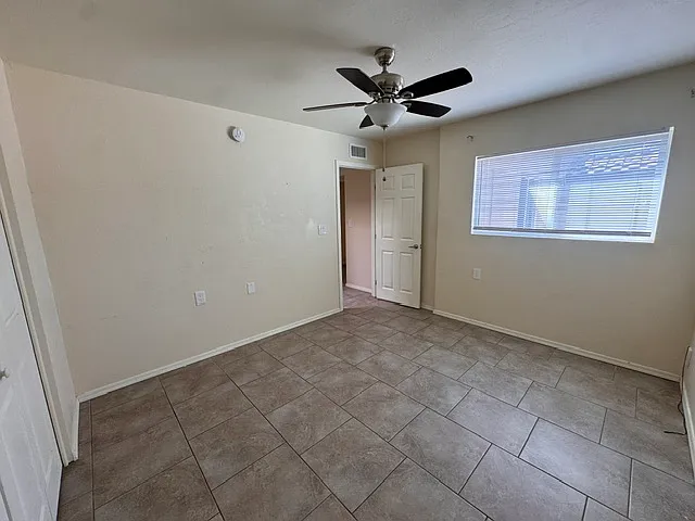 1448 Carmelita Dr — Photo 12