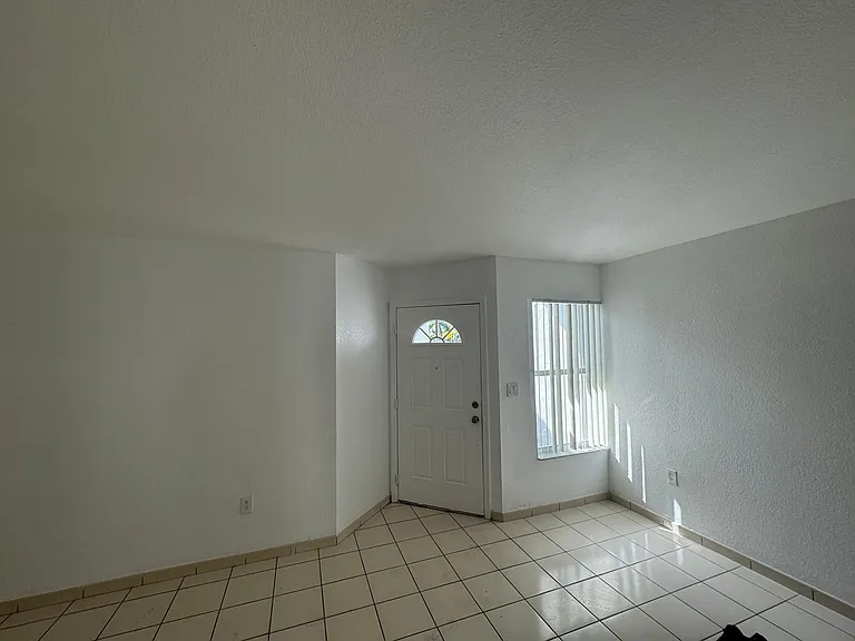 20705 SW 81st Ct — Photo 8