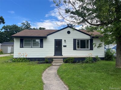 23702 Crossley Ave, Hazel Park, MI, 48030